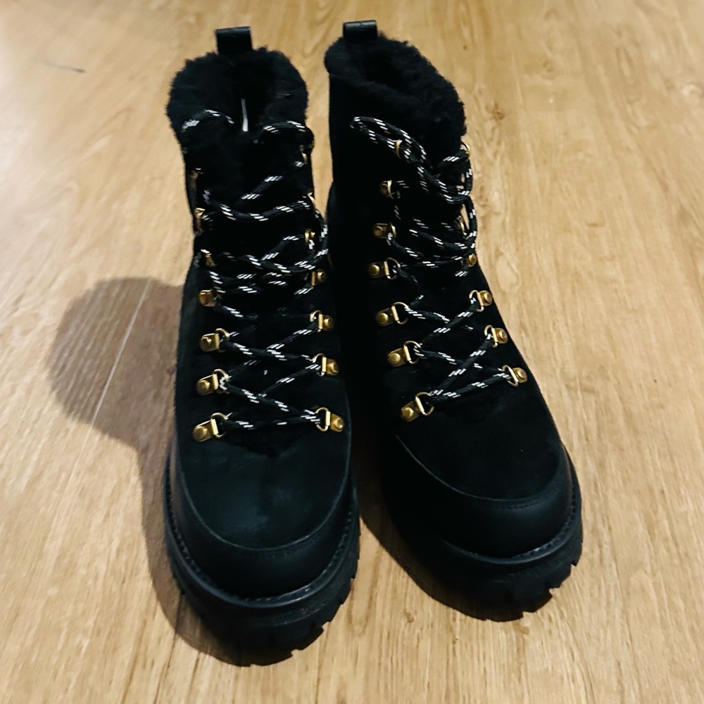 Tory Burch Winter Boots